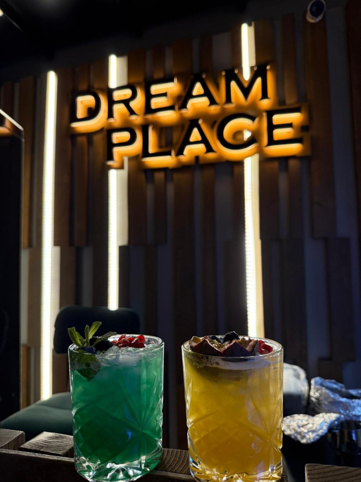 Hotell Dream Place *